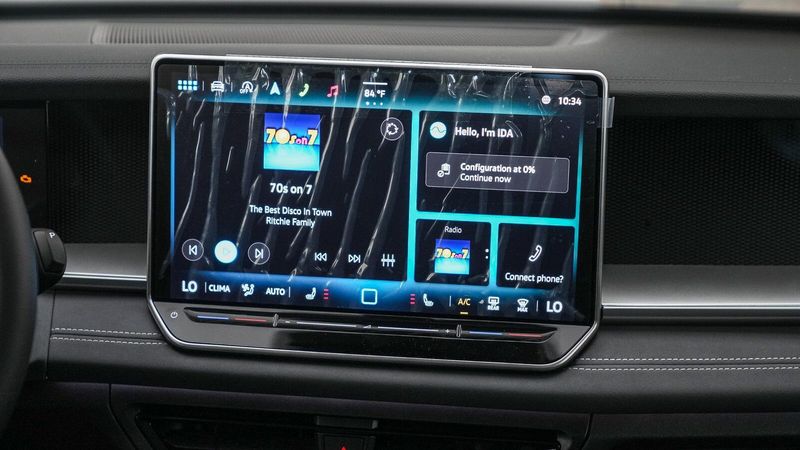 New 2025 Volkswagen Tiguan 2.0T SEImage 15
