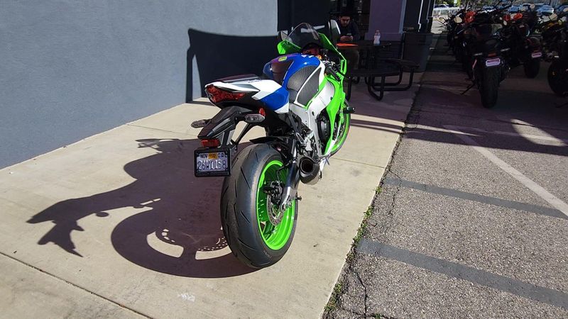 Used 2024 Kawasaki NINJA ZX-10R ABS 40th ANNIVERSARY Image 3