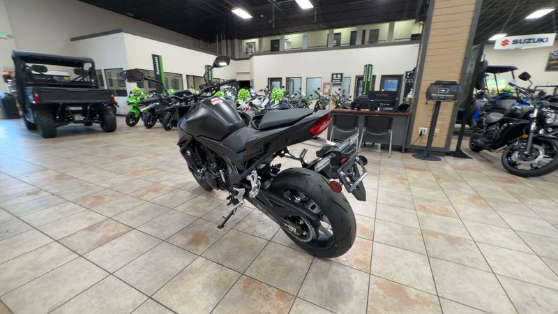 New 2025 Honda CB750 HORNET Image 7