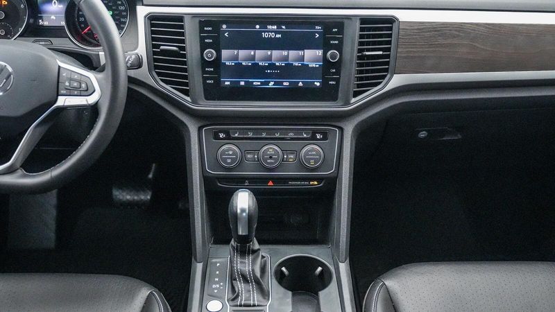 Used 2021 Volkswagen Atlas 3.6L V6 SE w/TechnologyImage 13