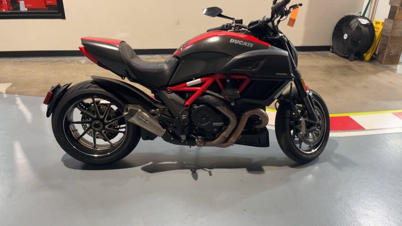 2015 Ducati Diavel Image 9