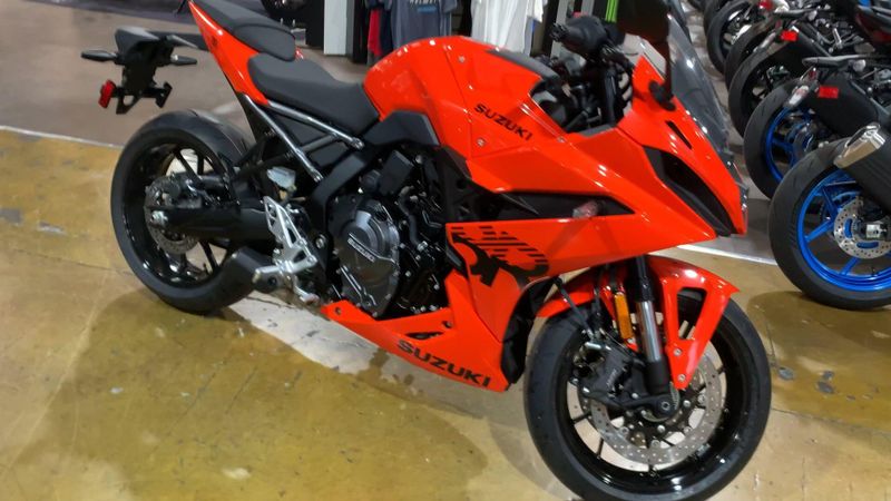 New 2026 Suzuki GSX-8R Image 2