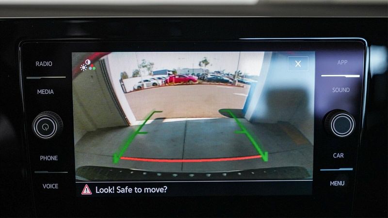 New 2025 Volkswagen Jetta 1.5T SEImage 24