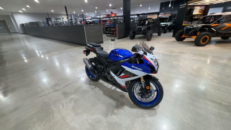 New 2027 Suzuki GSX-R750 Image 5