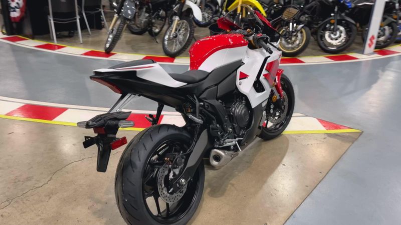 New 2026 Yamaha YZF-R7 70TH ANNIVERSARY EDITION Image 4