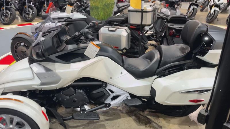 New 2026 Can-Am SPYDER F3 LIMITED (SE6) Image 9