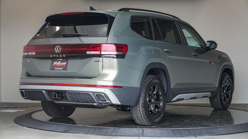 New 2025 Volkswagen Atlas 2.0T Peak EditionImage 5