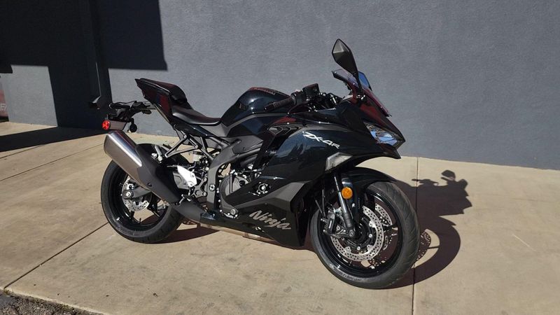 New 2026 Kawasaki NINJA ZX-4R ABS Image 5