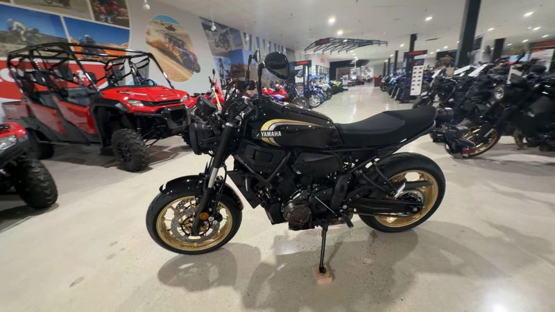 New 2026 Yamaha XSR700 Image 8