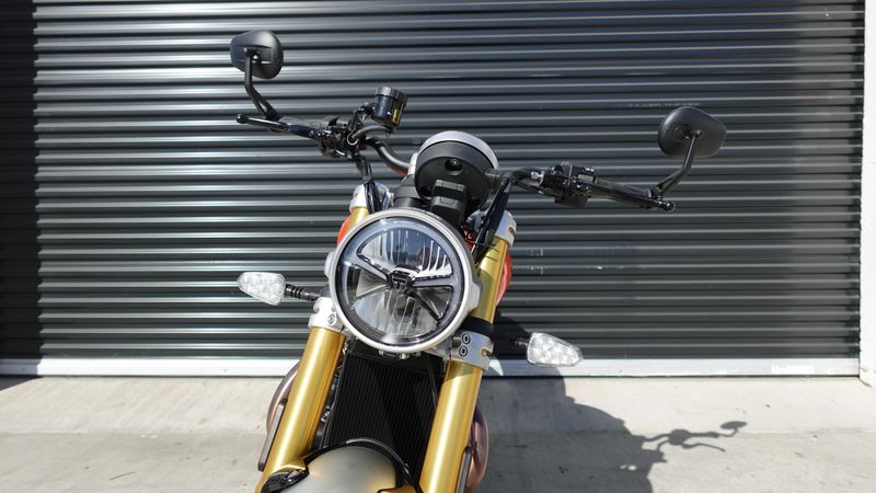 New 2025 Triumph Speed Twin 1200 RS 