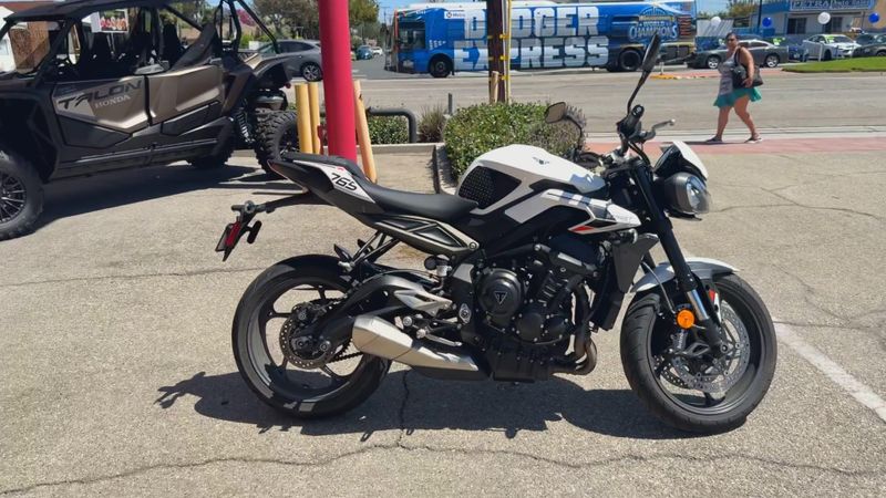 Used 2025 Triumph Street Triple 765 R Image 9