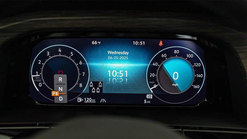 New 2025 Volkswagen Atlas 2.0T SEL Premium R-LineImage 23