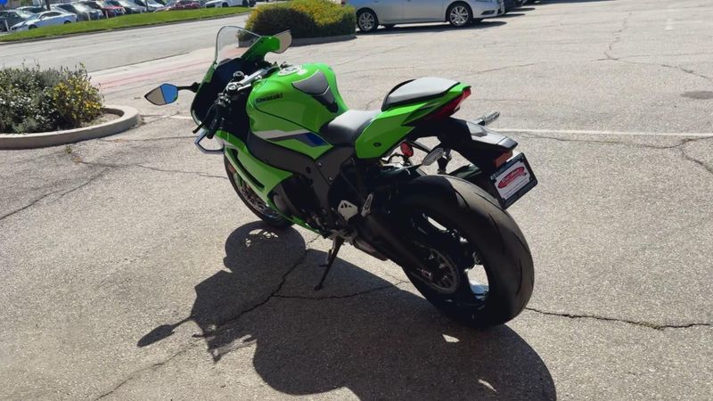 New 2026 Kawasaki NINJA ZX-10R ABS Image 2