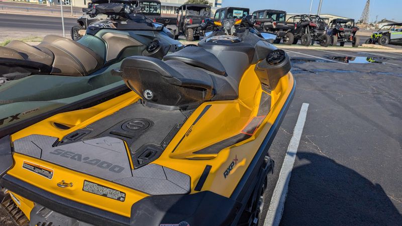 2022 SEADOO RXP R 300 Image 4