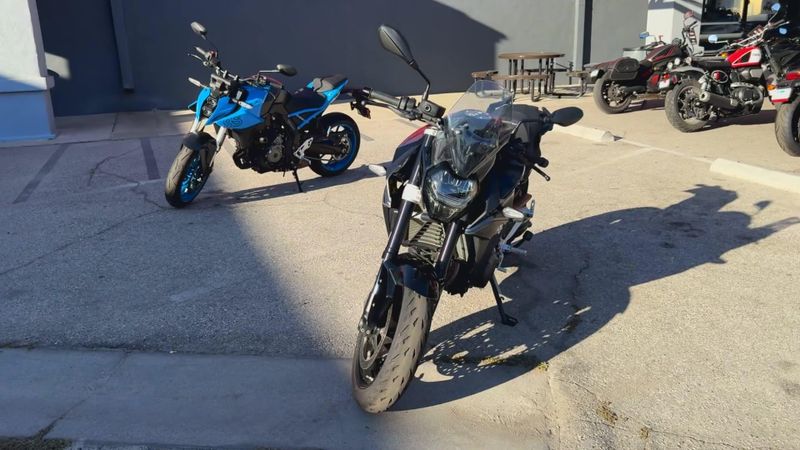 Used 2025 BMW F 900 R Image 3