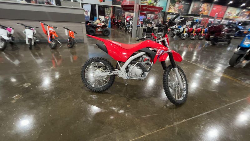 2025 Honda CRF125F BIG WHEEL  in a RED exterior color. Del Amo Motorsports of Redondo Beach (424) 390-7811 delamomotorsports.com 