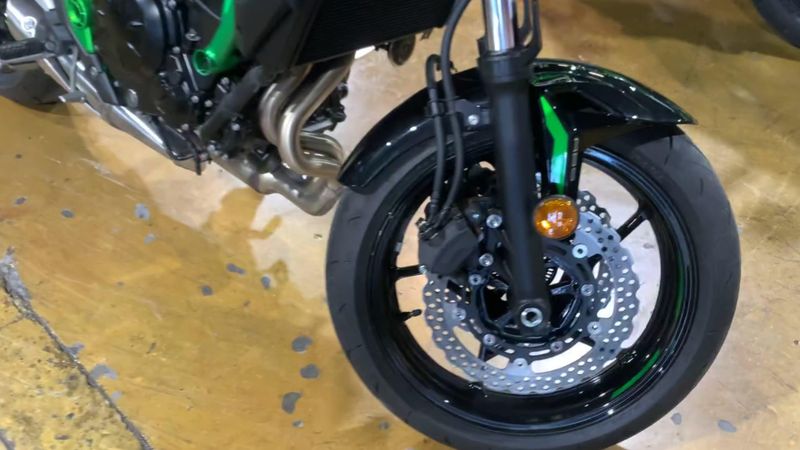 New 2025 Kawasaki Z650 ABS Image 6