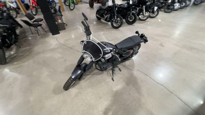 Used 2017 Yamaha SCR950 Image 8