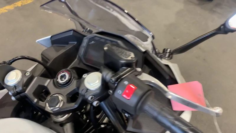 New 2025 Kawasaki NINJA 500 Image 2