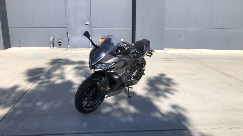 Used 2021 Kawasaki NINJA 650 Image 6