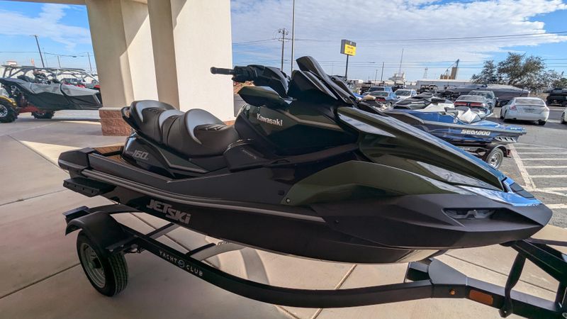 2025 Kawasaki JET SKI ULTRA 160LX Image 3