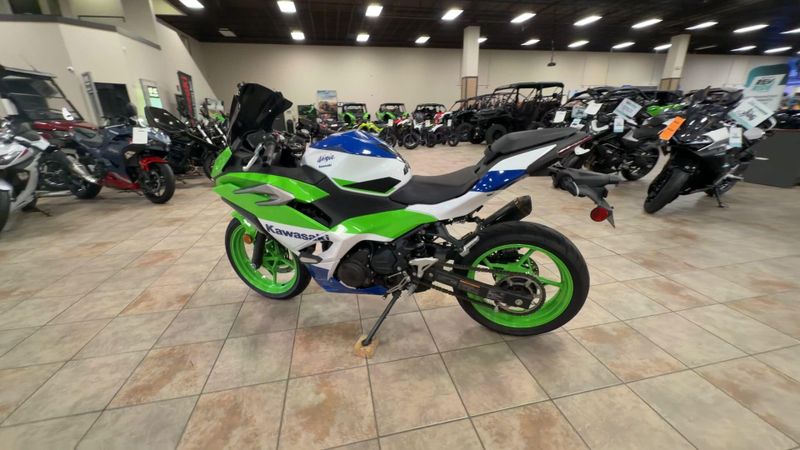 Used 2024 Kawasaki NINJA 500 KRT SE ABS Image 6