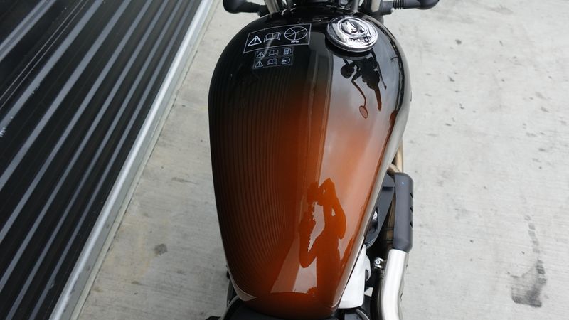 2024 Triumph SCRAMBLER 900  Stealth Edition 