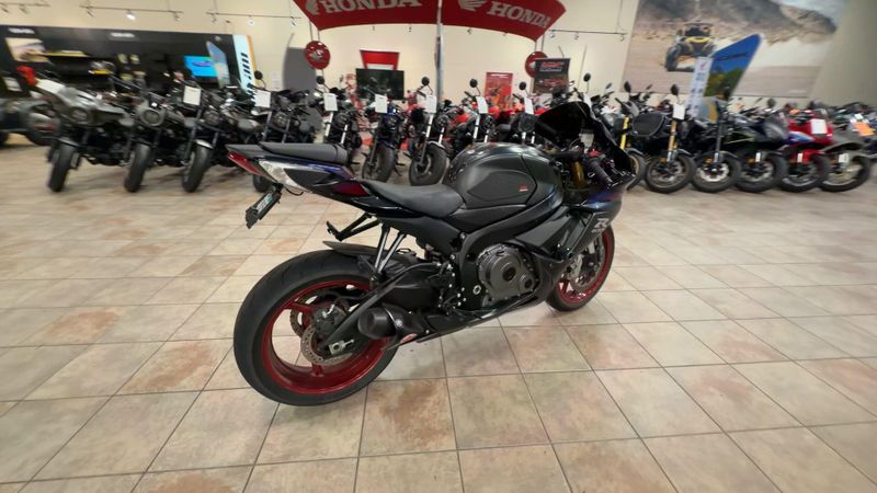 Used 2026 Suzuki GSX-R750 CA Image 9