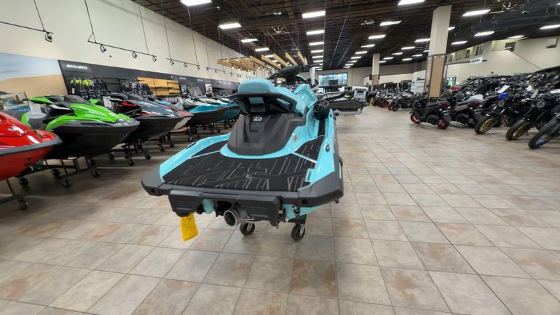 New 2025 Yamaha VX LIMITED HO Image 8