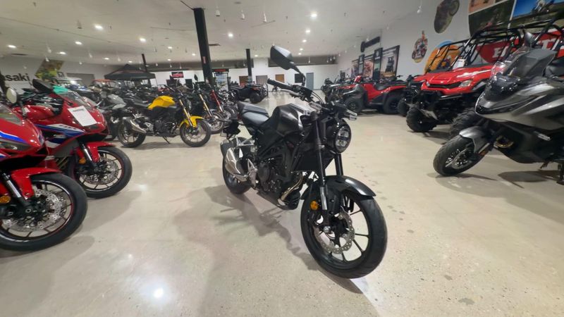 New 2026 Honda CB300R ABS Image 4