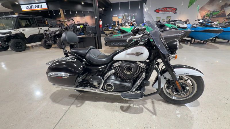 Used 2014 Kawasaki VULCAN 1700 NOMAD ABS Image 2