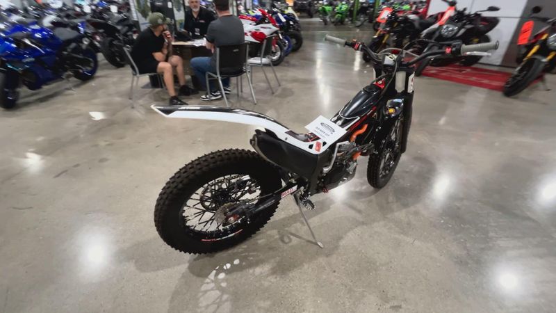 Used 2018 Honda COTA 300RR Image 4