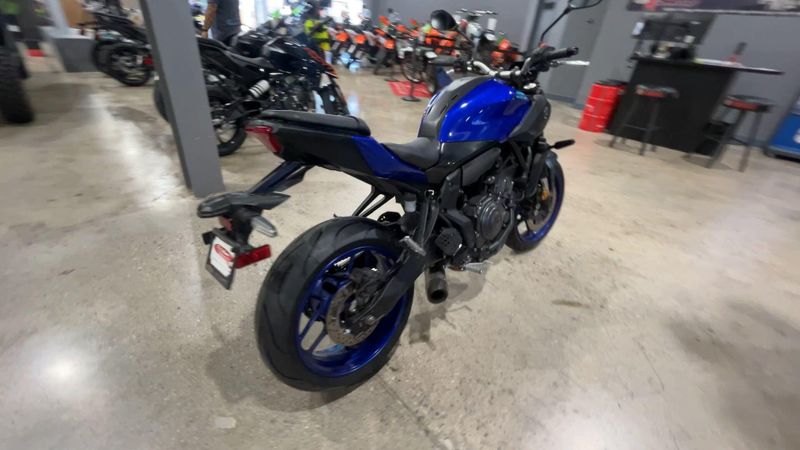 Used 2025 Yamaha MT-07 Image 8