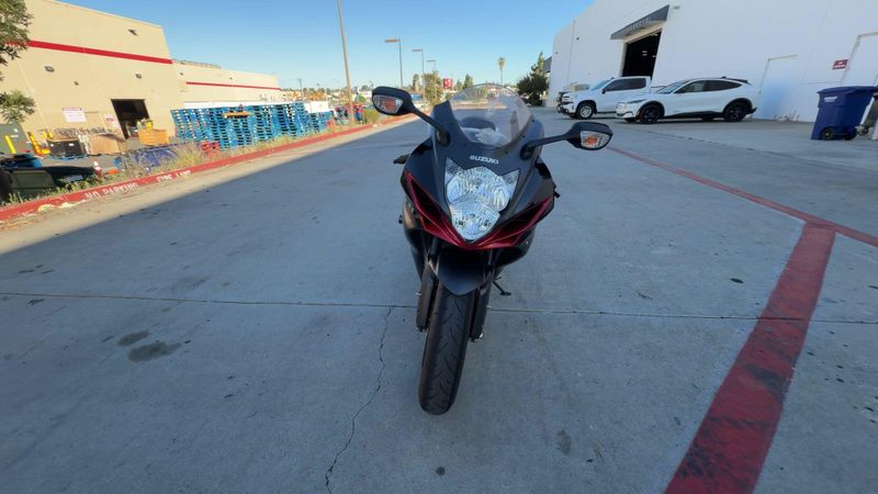 Used 2026 Suzuki GSX-R600 CA Image 4