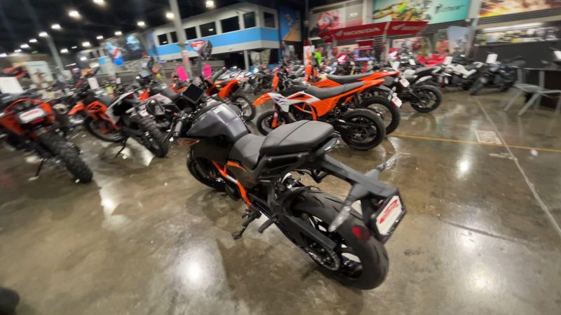 New 2026 KTM 390 DUKE Image 6