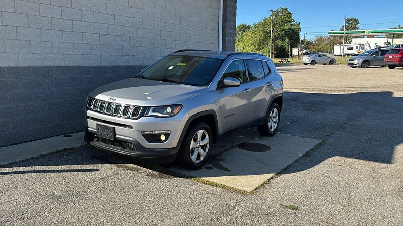Used 2018 Jeep Compass LatitudeImage 2