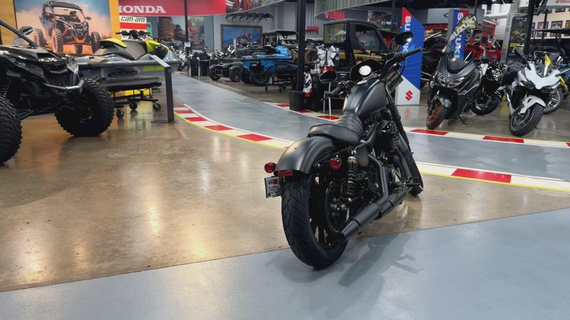 Used 2022 Harley-Davidson SPORTSTER IRON 883 Image 4