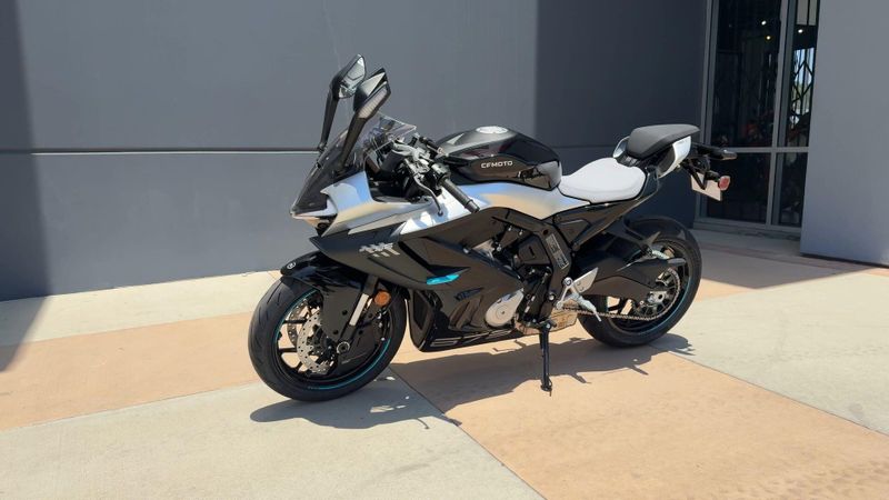2025 CFMOTO 675SS Image 4
