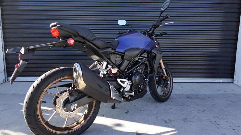 Used 2021 Honda CB300R ABS 
