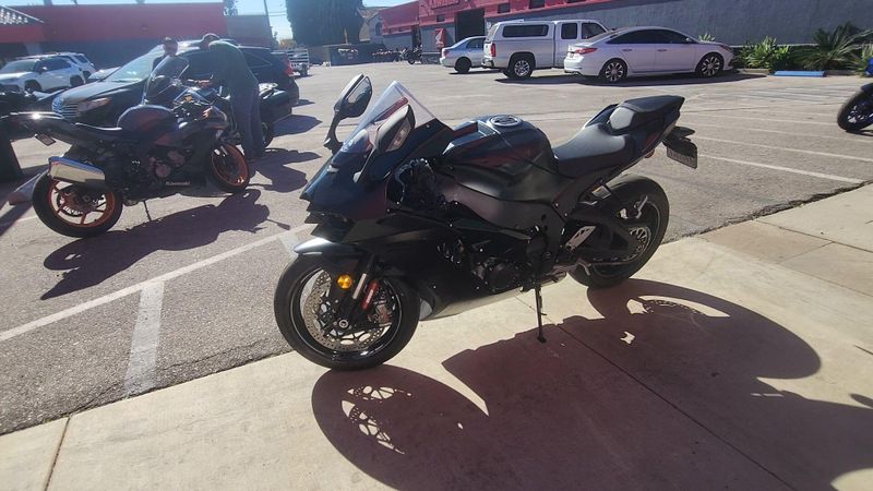 Used 2025 Kawasaki NINJA ZX-10 Image 8