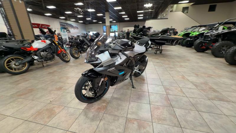 New 2026 CFMOTO 675SS Image 5