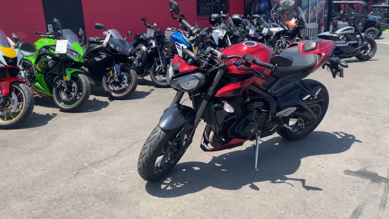 Used 2024 Triumph Street Triple 765 RS Image 5