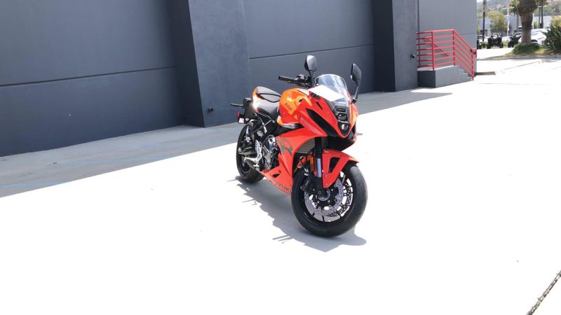 New 2026 Suzuki GSX 8R Image 4