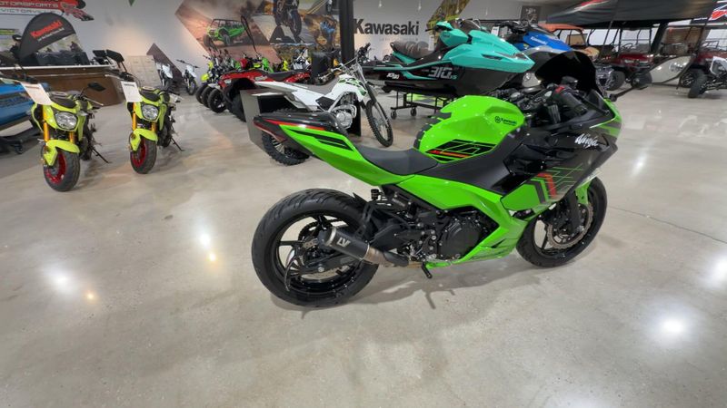 Used 2023 Kawasaki NINJA 400 Image 2