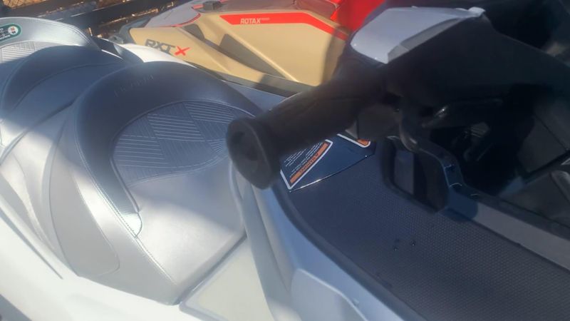 New 2025 Sea-Doo GTX LIMITED 325 (SOUND SYSTEM) Image 8