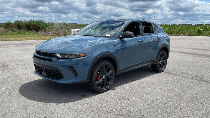 2023 Dodge Hornet GT Plus photo 2