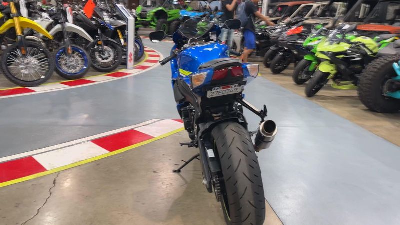 Used 2017 Suzuki GSX-R600L7 CA Image 3