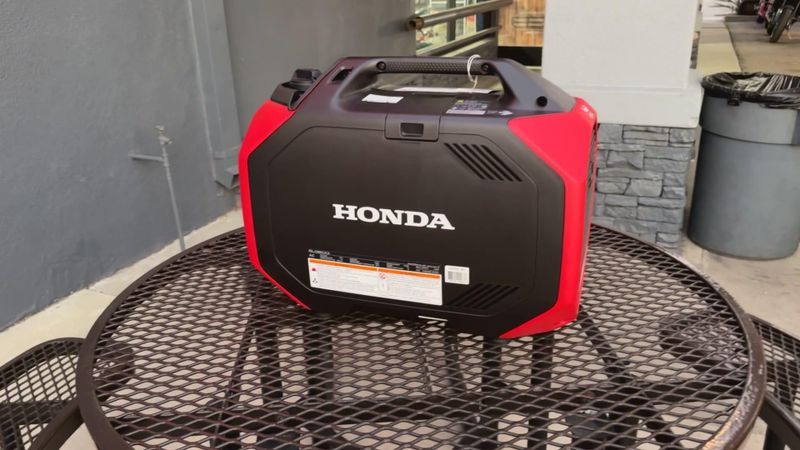 New 2026 Honda EU3200I Image 5