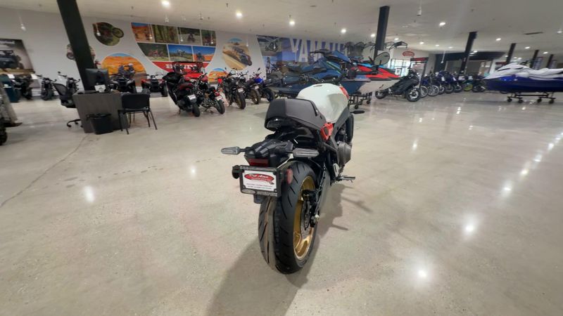 New 2026 Yamaha XSR900 Image 8