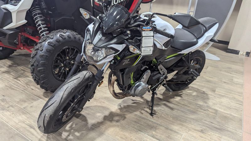 2017 Kawasaki Z650 BASEImage 3